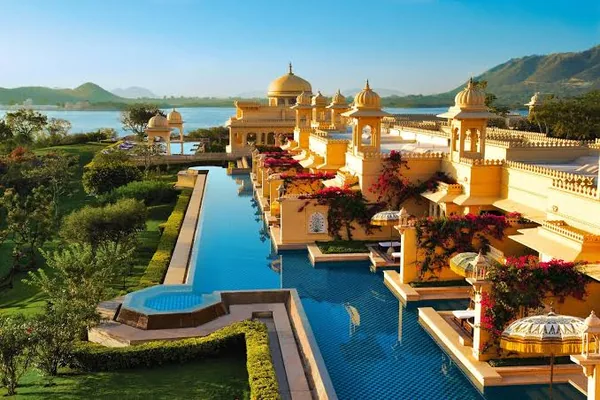 Luxury & Bespoke Journeys
